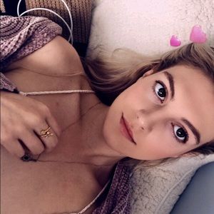 Meet your Posher, Stina